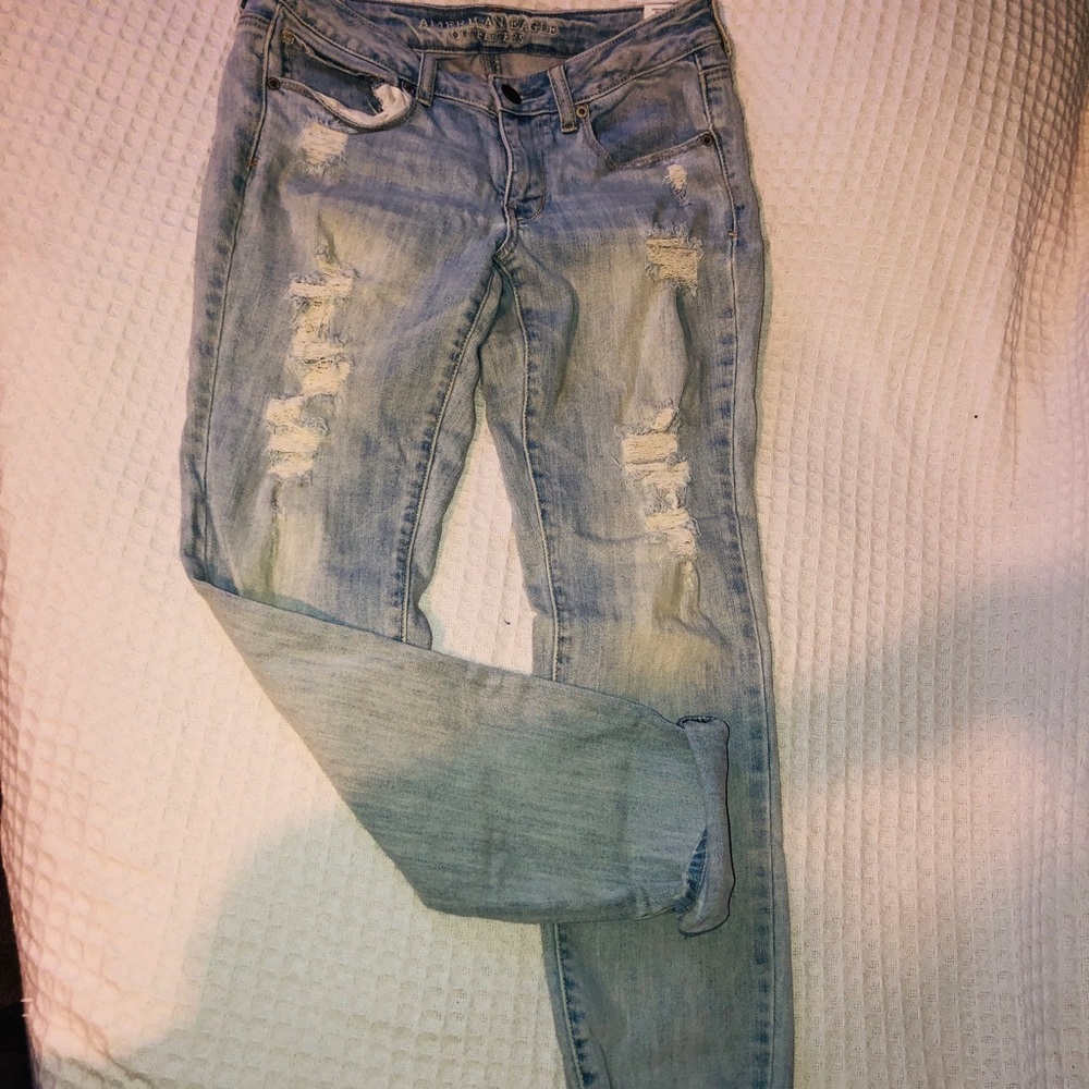 Distressed Boyfriend Jeans
